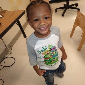 Jeans with zipper details